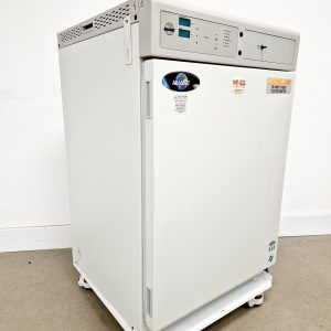 Nuaire NU-5510E Series 6 Lab CO2 Incubator