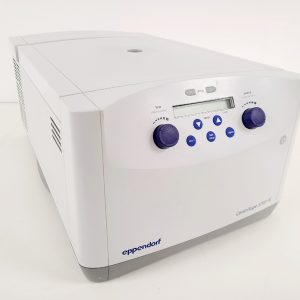Eppendorf Benchtop Centrifuge 5702 R Lab