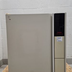 Sanyo C02 Incubator Model MC0-175 Lab