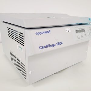 Eppendorf BenchTop Centrifuge Model 5804 Lab