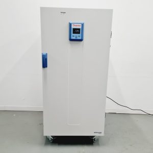 Thermo Scientific Heratherm IGS400 Incubator Lab