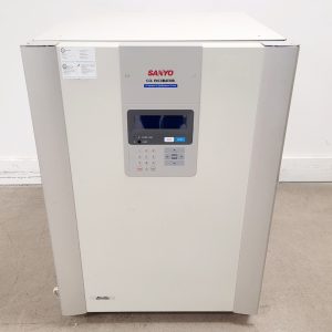 Sanyo MCO-19AIC Laboratory CO2 Incubator