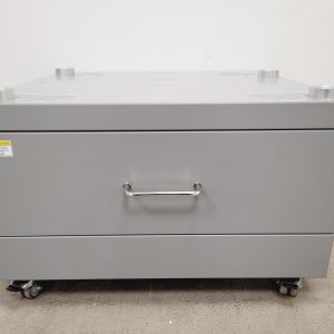 Eppendorf Mobile Centrifuge Table Model 5821