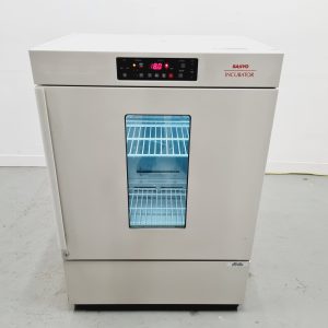 Sanyo MIR-153 Refrigerated Laboratory Incubator Lab