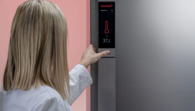 Memmert ICO CO2 Incubator