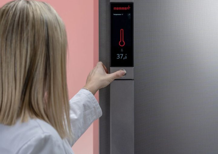 Memmert ICO CO2 Incubator