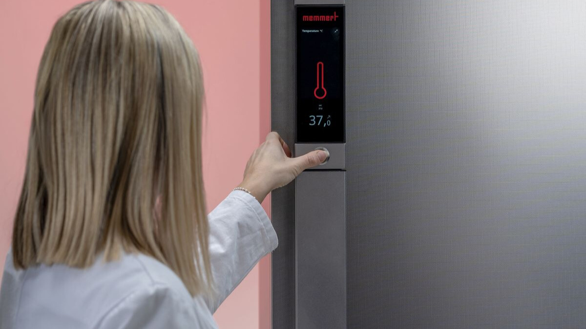 Memmert ICO CO2 Incubator