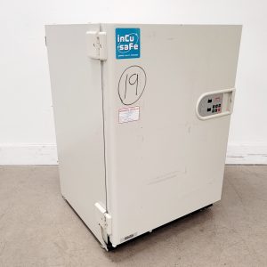 Sanyo MCO-15AC CO2 Incubator