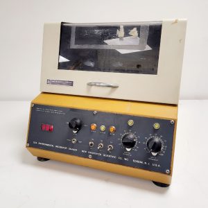 New Brunswick Scientific G-24 Environmental Incubator Shaker