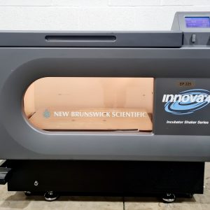 New Brunswick Scientific Innova 43 Shaking Incubator Lab