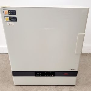 Sanyo MIR-262 Incubator Lab
